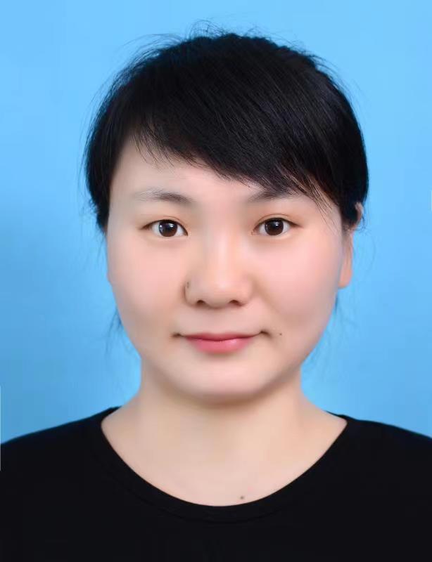 屈怡.jpg 屈怡.jpg