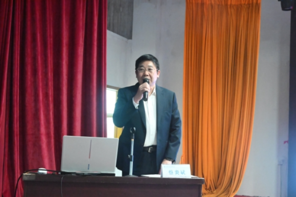 副校長蔡炎斌教授為湖南交通工程學(xué)院教師作教風(fēng)建設(shè)專題講座